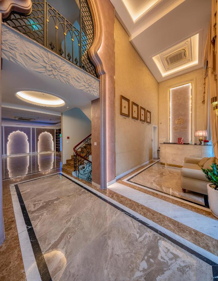 Golden Tree Hotel & Apartment Ho Chi Minh City Exterior photo