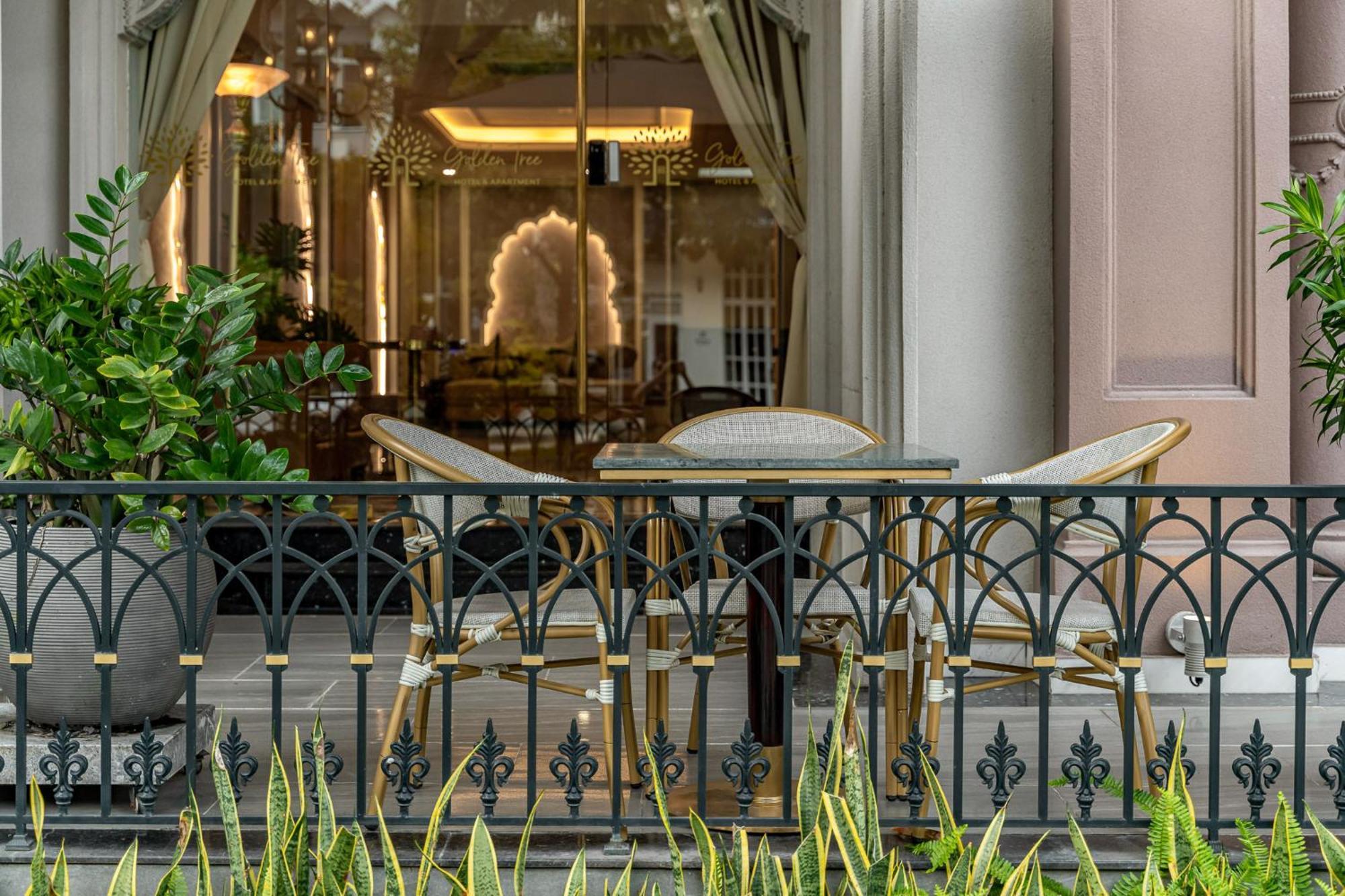 Golden Tree Hotel & Apartment Ho Chi Minh City Exterior photo